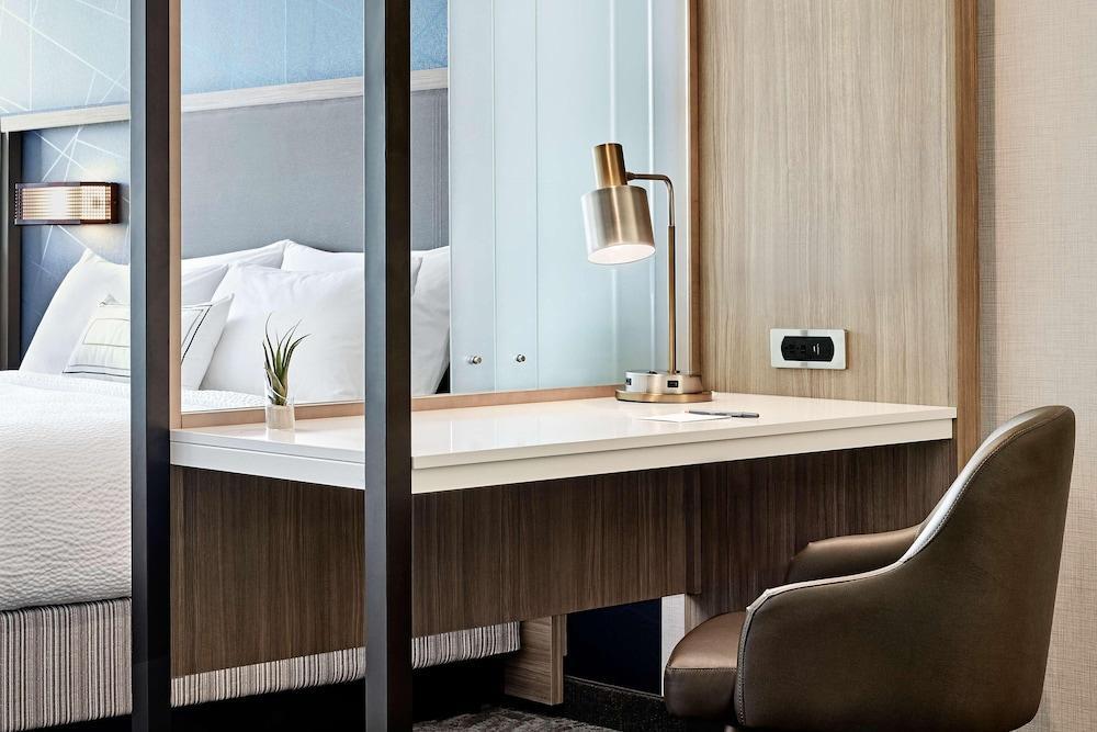Springhill Suites Dallas Dfw Airport South/Centreport Форт Уорт Екстериор снимка