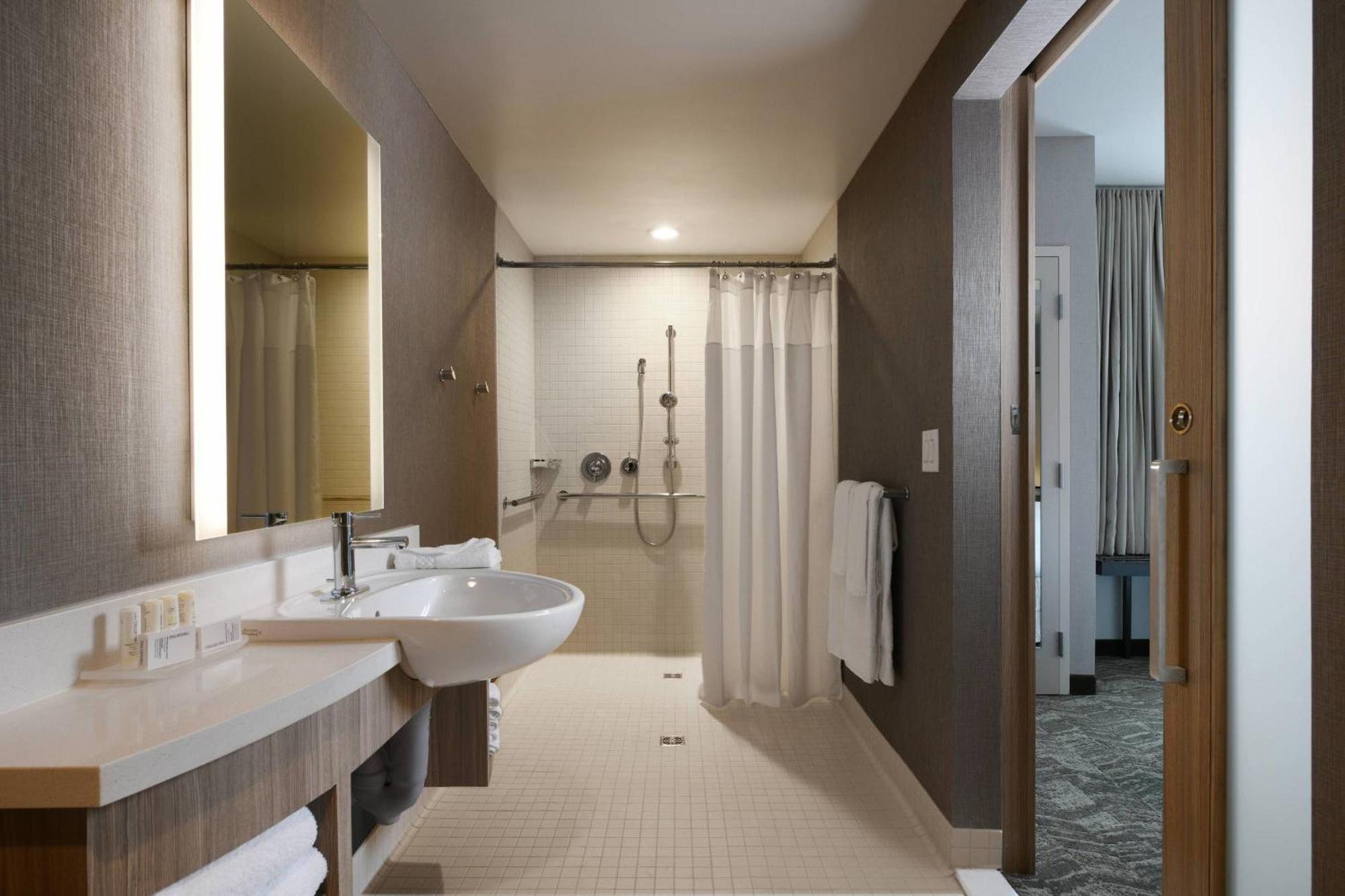 Springhill Suites Dallas Dfw Airport South/Centreport Форт Уорт Екстериор снимка